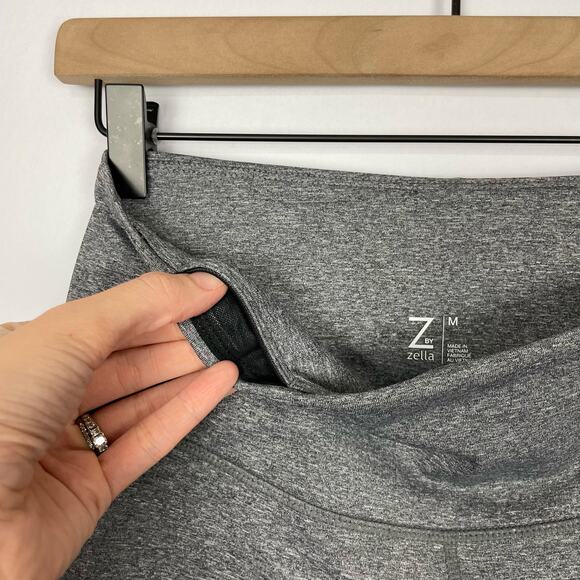 Z by Zella | Heather Gray Mid Rise Back Calf Twist Cropped Athletic Leggings - Picture 6 of 8